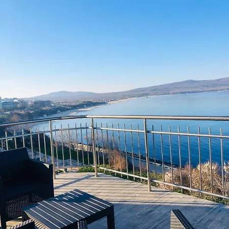 Nikola- Family Szálloda