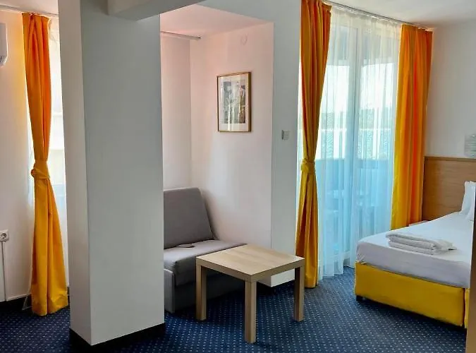 فندق Nikola- Family