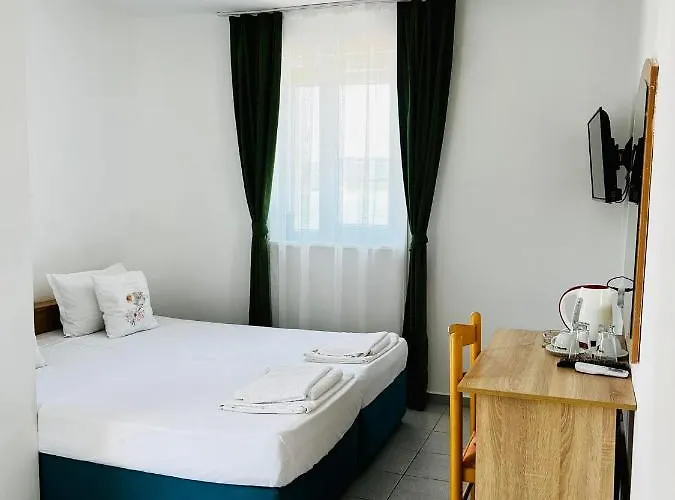 Nikola- Family Ξενοδοχείο 2*