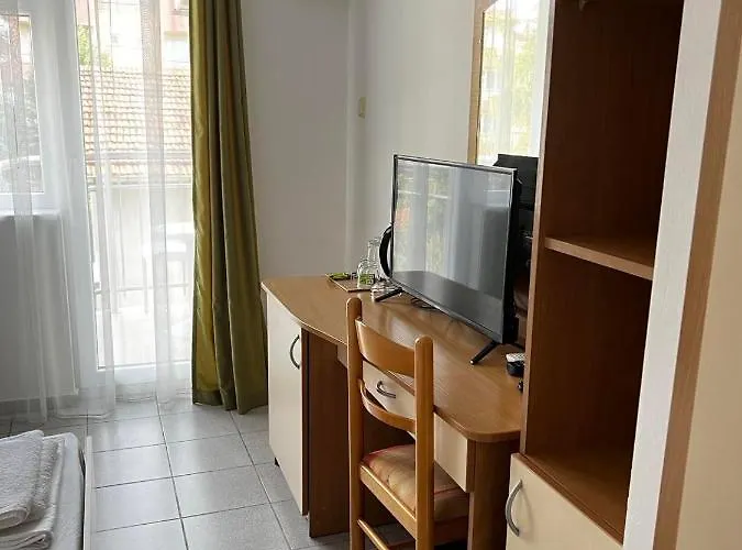 Nikola- Family Ξενοδοχείο Πριμόρσκο