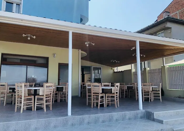 Nikola- Family Πριμόρσκο