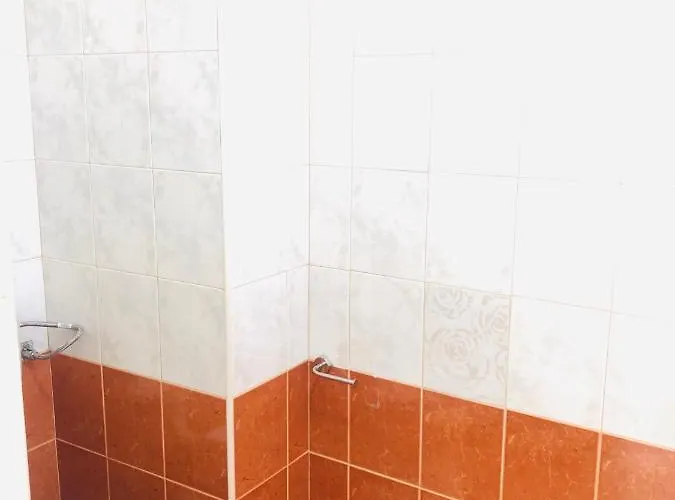 فندق Nikola- Family 2*