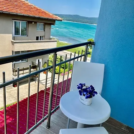 Nikola- Family Hotell Primorsko