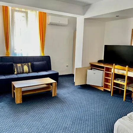 Nikola- Family 프리모르스코