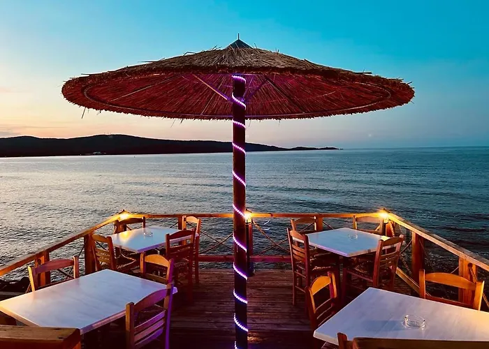 Nikola- Family Отель Приморско