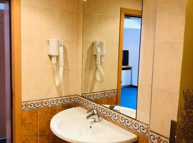 Nikola- Family 2* Приморско