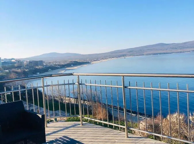 Nikola- Family Отель